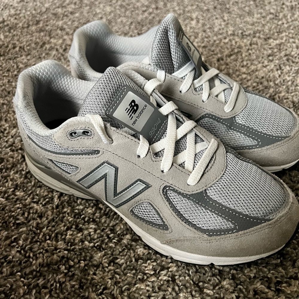 New Balance 990v4 | Grade School Size 7
